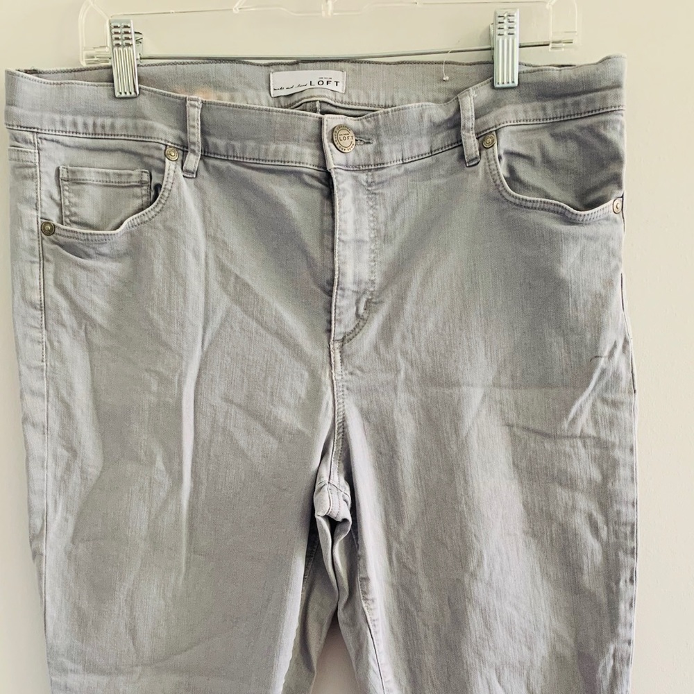 Loft ankle crop grey jeans!